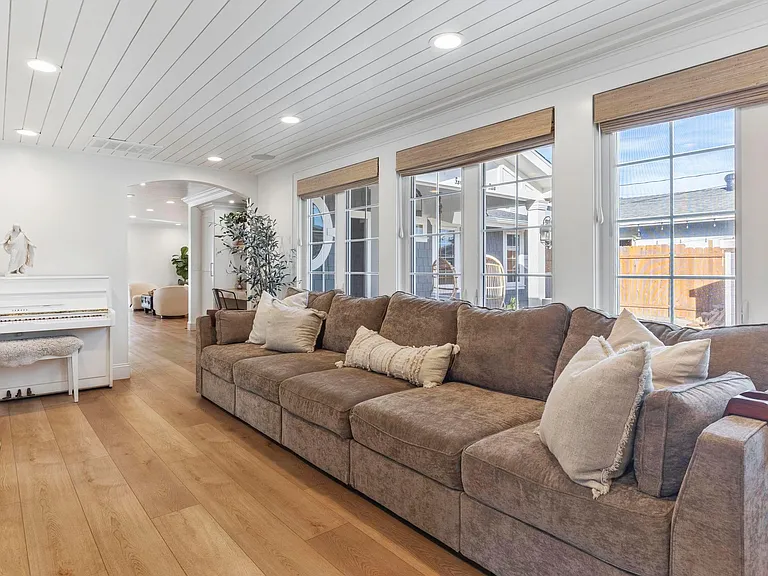 4852 Mount Almagosa Dr — Photo 10