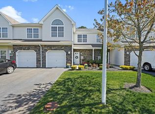 20 Santa Rosa Ln, Tinton Falls, NJ 07753