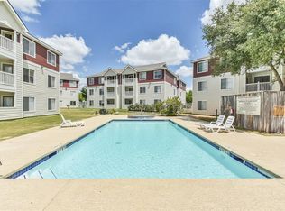 521 Parkway #304, College Station, TX 77840