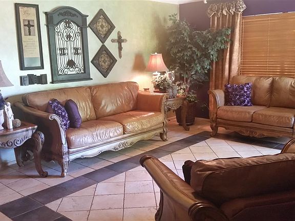4th image of 2816 N Morris Dr