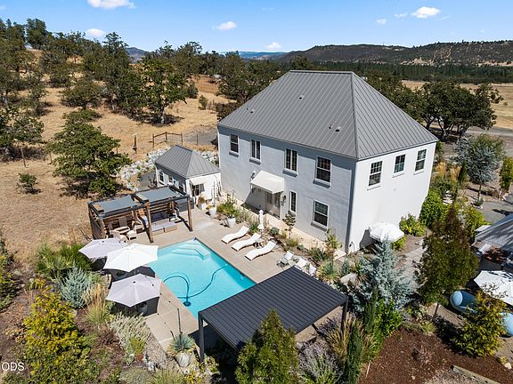 4th image of 12261 Modoc Rd