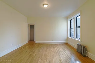 Rented by Hillel Realty Group