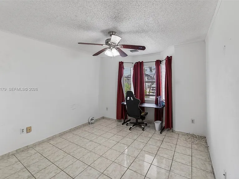 5274 SW 145th Ave — Photo 10