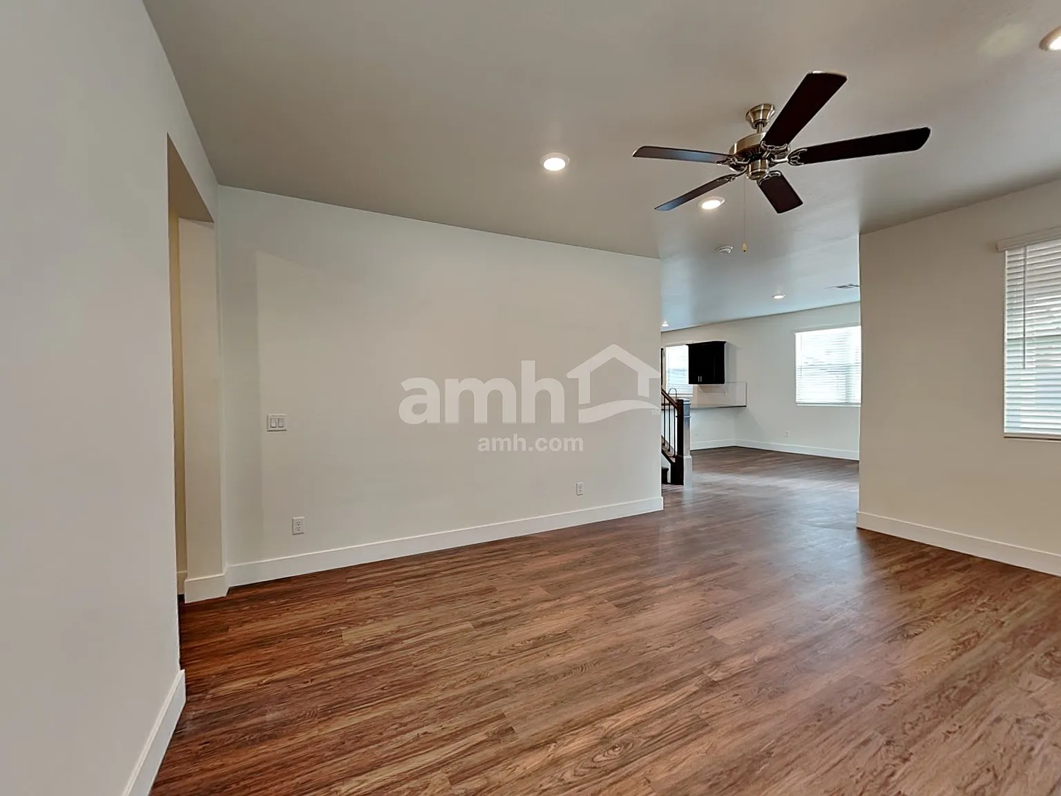 3 bed, 2.5 bath, 1752 sqft, $2,260 — Photo 4