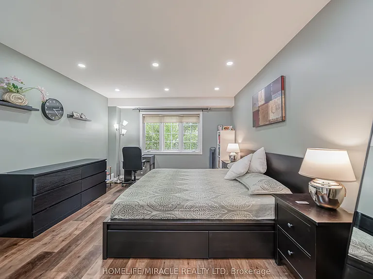 93 Lynch Cir — Photo 22