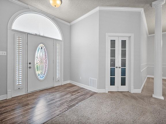 4th image of 5801 85th St