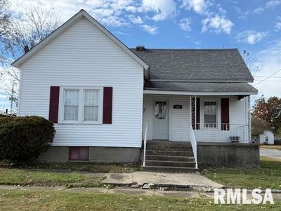 121 N 9th St, Herrin, IL, 62948