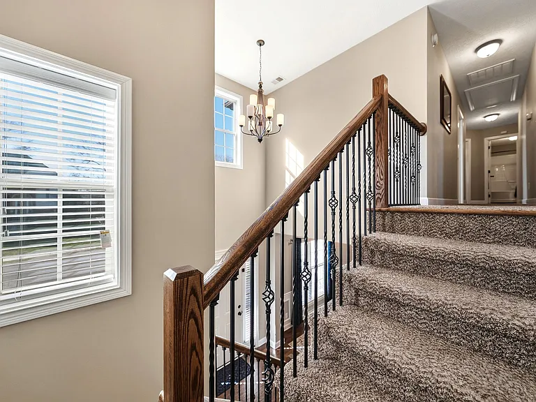 3747 Windmill Dr — Photo 32