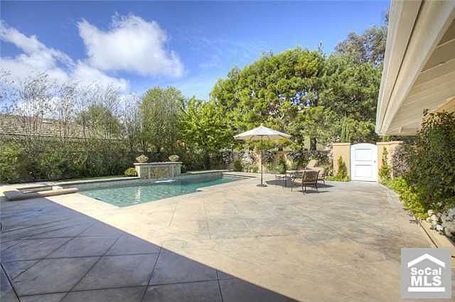 NEWER Courtyard Pool, Spa & Waterfall!