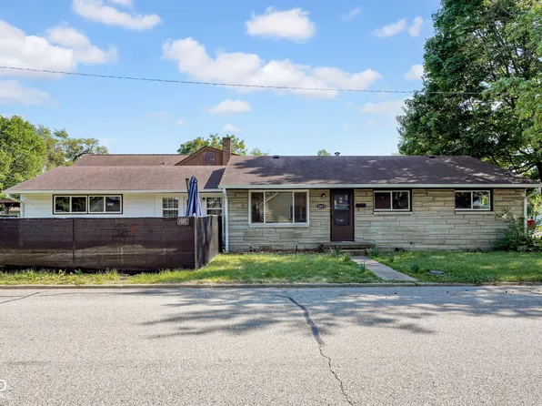 2019 19th St, Columbus, IN 47201