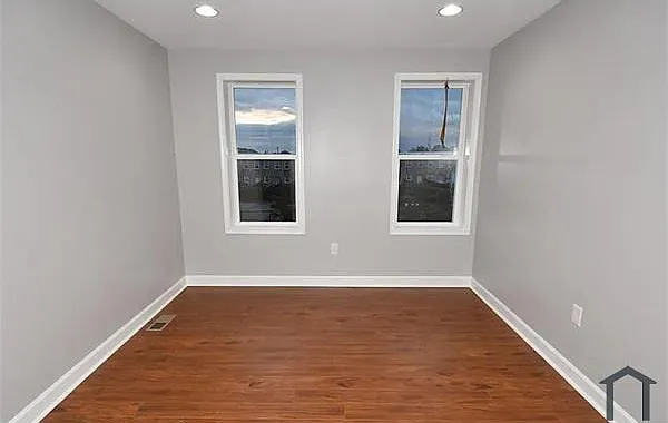 1321 Glyndon Ave — Photo 6
