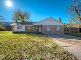 136 SW 16th St, Moore, OK 73160