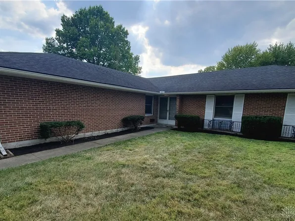 1271 Lomeda Ln, Dayton, OH 45434