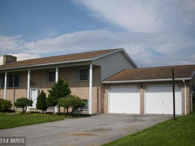 404 Elrock Dr, Chambersburg, PA, 17201