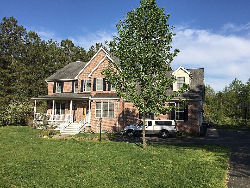 1st image of 416 Friendship Dr