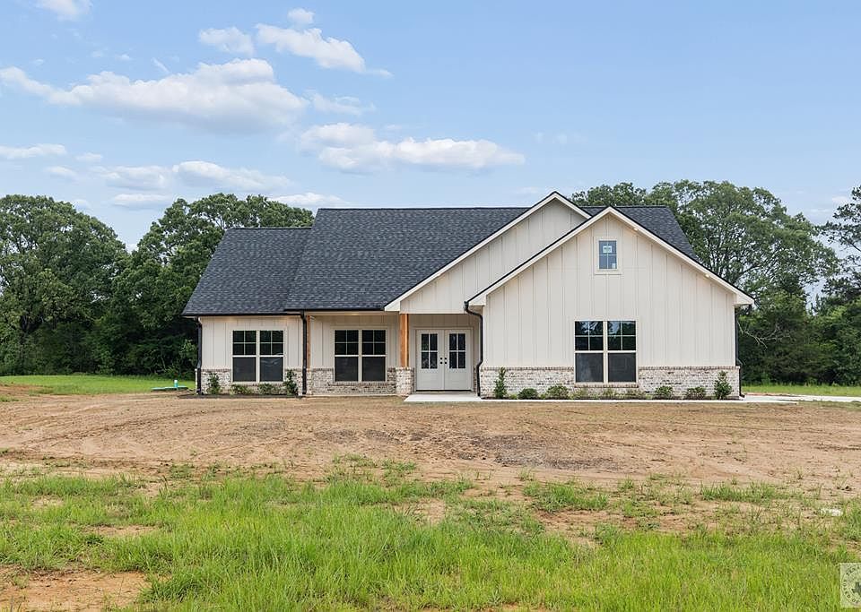 1st image of 123 Southern Charm