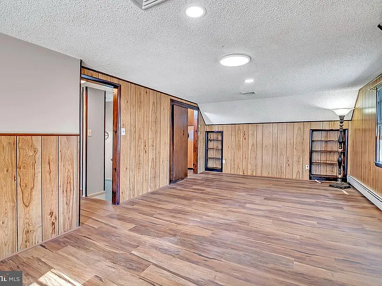 32 Cranbury Rd — Photo 19