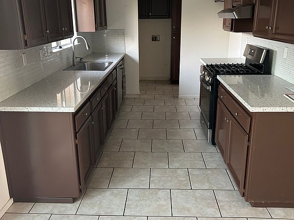 3rd image of 275 Apple Ave