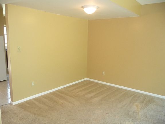 2nd image of 2679 Kingstowne Dr #9