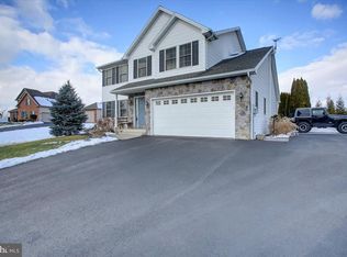 331 Leedy Way W #W, Chambersburg, PA 17202