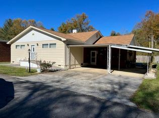 11386 Laurel St, Pound, VA 24279