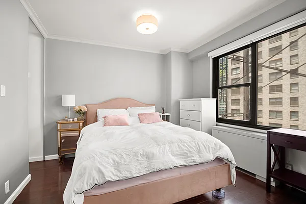 Rented by Compass | media 12