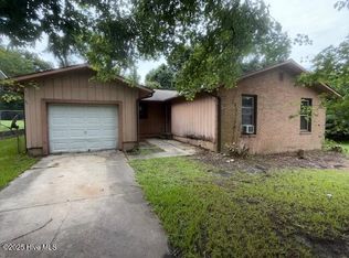 119 Shadow Brook Dr, Jacksonville, NC 28546