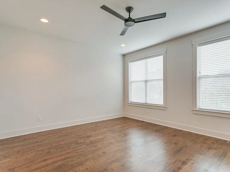 3221B Lincoln Ave — Photo 24