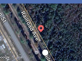 95 Railroad Ave, Tarrytown, GA 30470