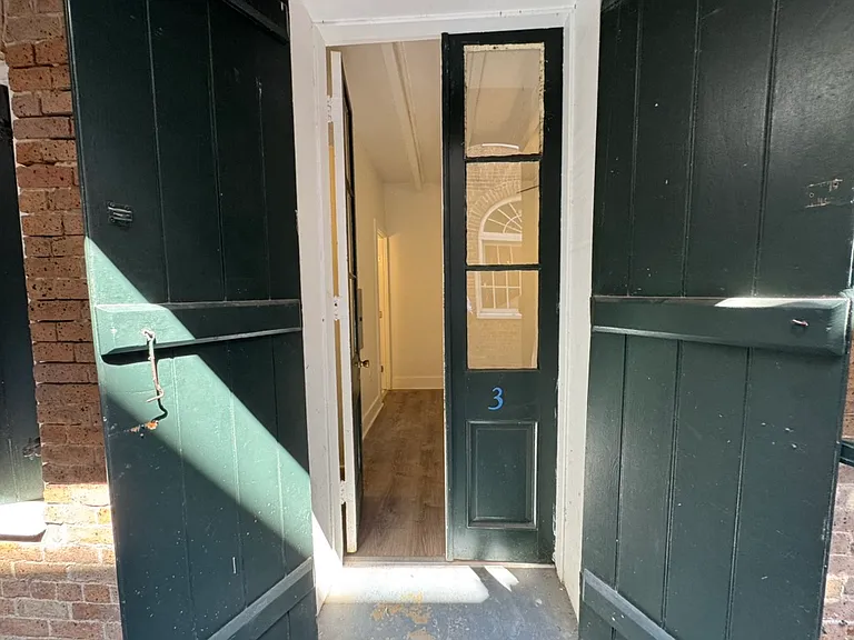 807 Bourbon St — Photo 3