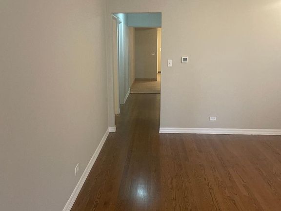 3rd image of 2316 W Arthur Ave #1