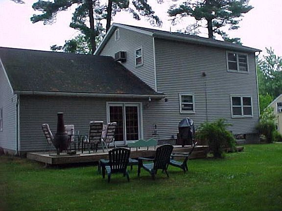 5th image of 14 Hemlock Dr