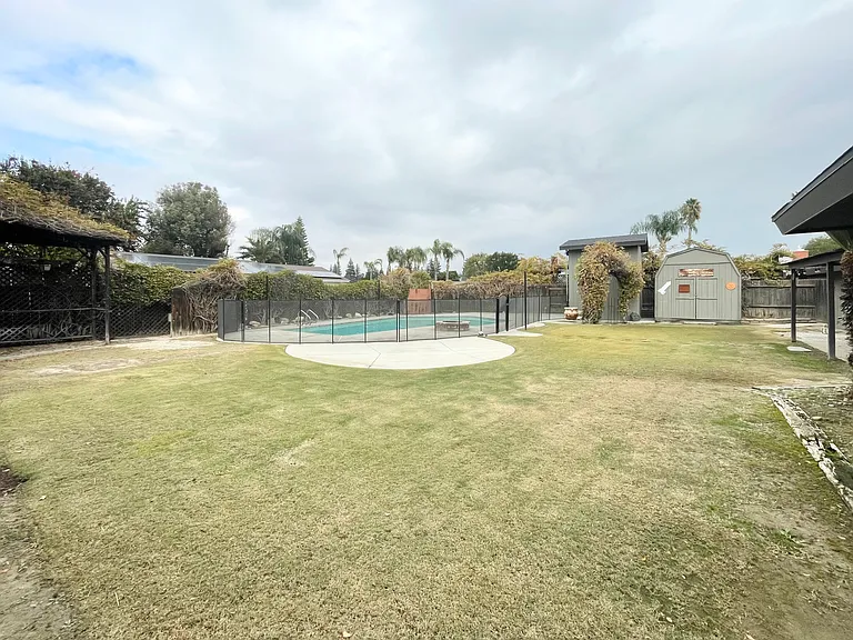 7000 Hooper Ave — Photo 14