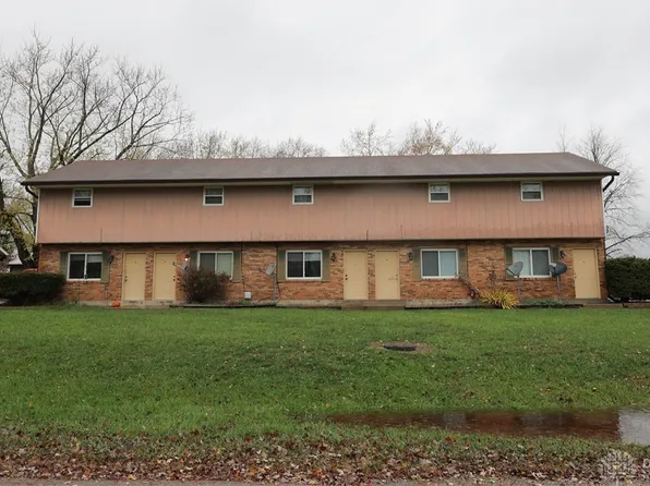 7630 Rosewood Dr, Blanchester, OH 45107