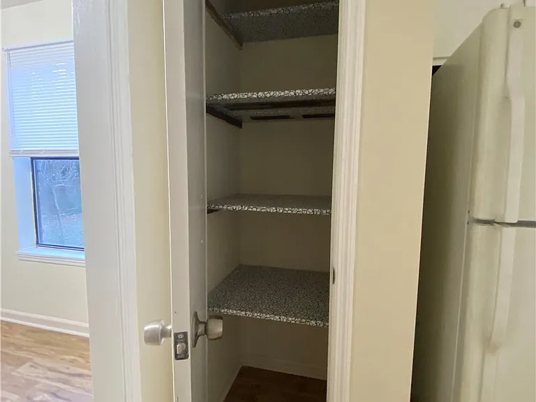 120 Pinehurst Ct #2 — Photo 8