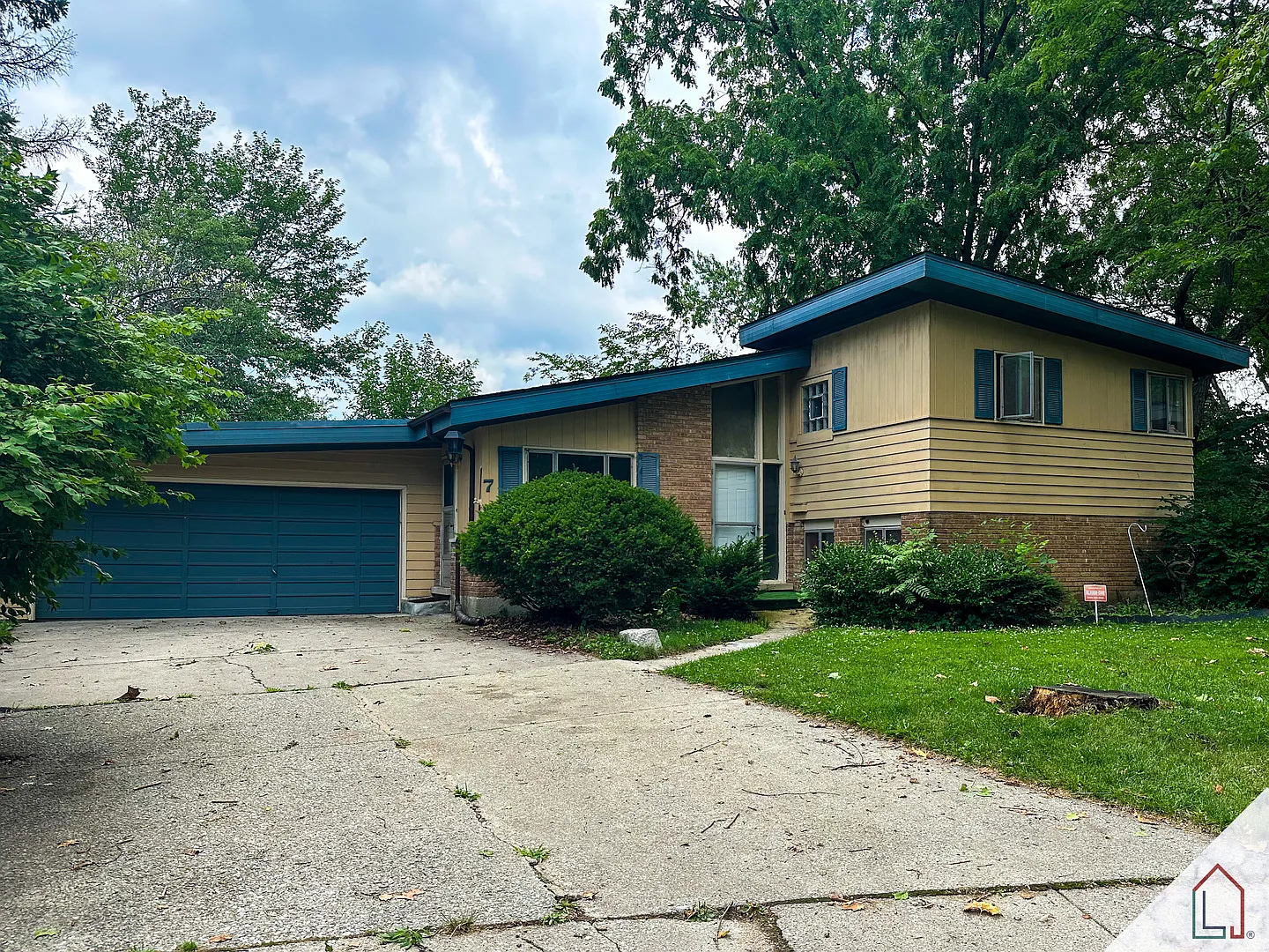 7 Warwick Ct photo 1
