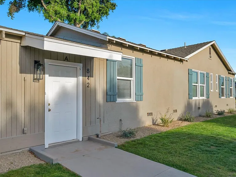 842 W Pine Ave — Photo 34