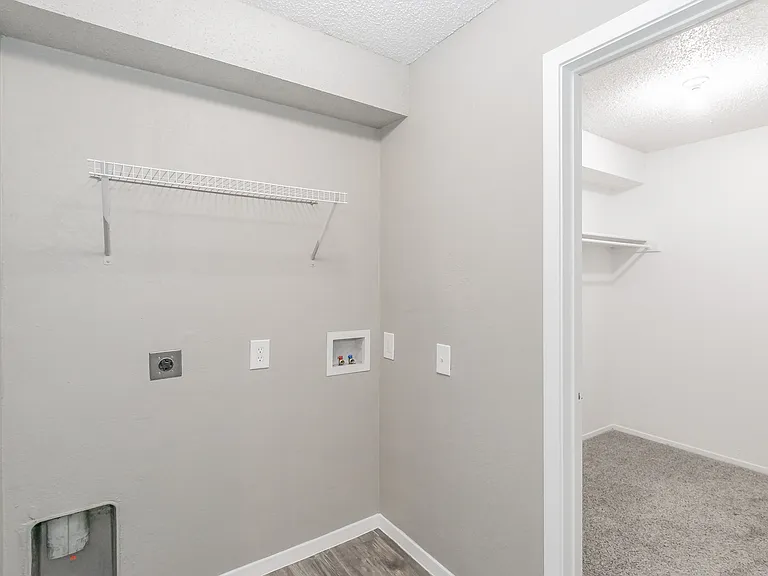 Station 121 at Town Center Apartments — Photo 80