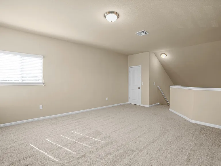 16440 Pienza Dr — Photo 15