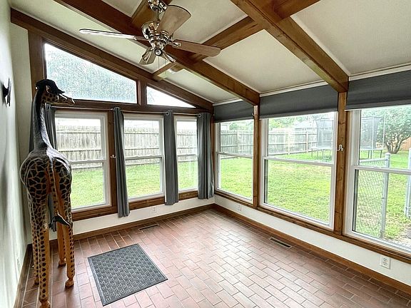 2nd image of 537 Fairfield Ave