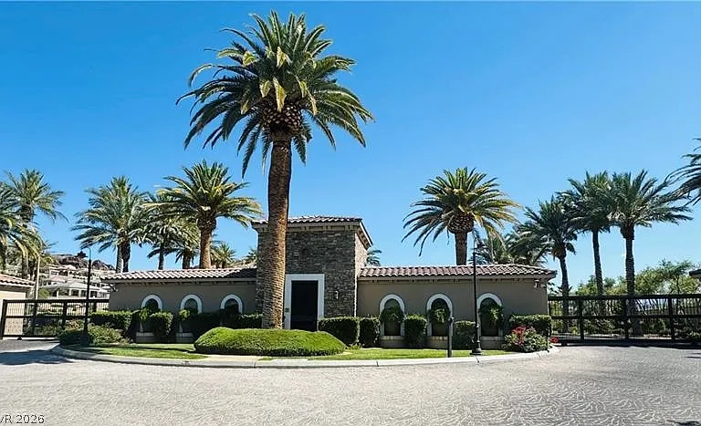 55 Contrada Fiore Dr — Photo 79