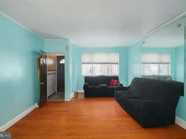 1912 S 9th St, Philadelphia, PA 19148
