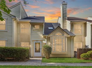 481 Lees Mill Dr, Newport News, VA 23608