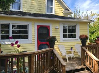 9933 SW Windmill St, Vashon, WA 98070