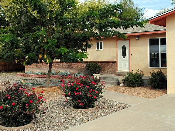 3rd image of 1210 Bonita Dr