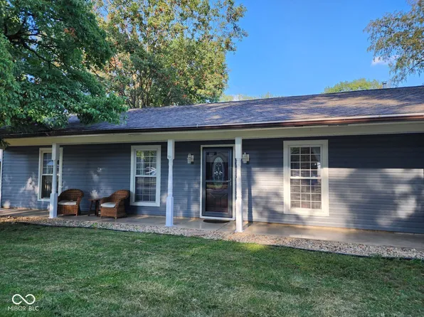 53 Heritage Dr, Terre Haute, IN 47803