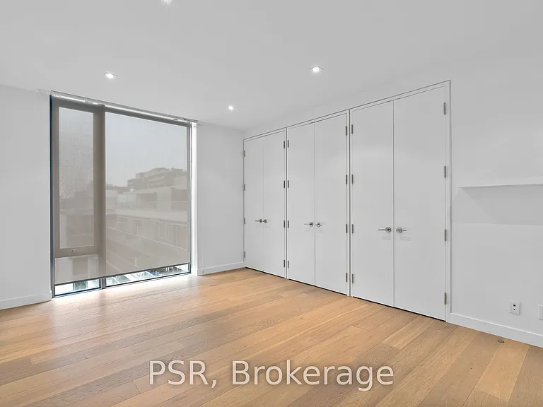 500 Wellington St W #Penthouse 1001 — Photo 20