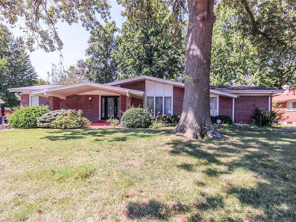 1st image of 3921 Fieldstone Dr