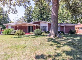 3921 Fieldstone Dr, Florissant, MO 63033