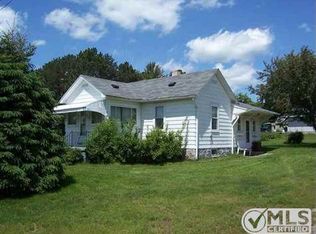 1600 W Franklin St, Iron River, MI 49935